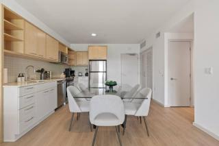 Emerald Ridge - Luxe Hollywood Walk of Fame - Los Angeles - 3