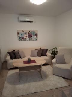 Family Holiday House Ivana with Pool - 7