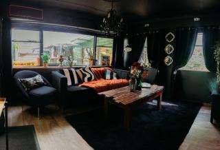 The Velvet Hideaway - Burnham on Sea - 9