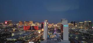 Palms Place Luxury 35th Floor Unit with Amazing Strip View - Las Vegas - 2
