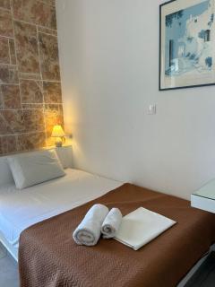 ERRIKA - Ermoúpoli - 8