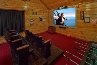 Sweet Tranquility Pool Lodge - Cosby - 7
