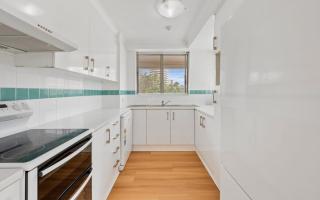 Beachside Apartments - Gold Coast - 6