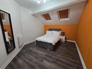 Light-Up Properties - Bristol - 9