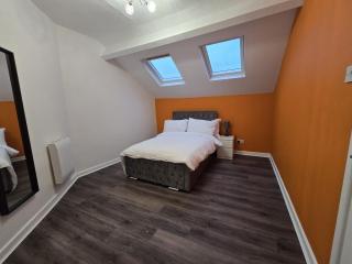 Light-Up Properties - Bristol - 7