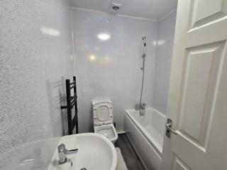 Light-Up Properties - Bristol - 2