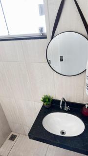 Suíte privativa no centro da capital em casa compartilhada - 6