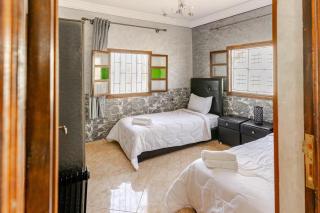 Amazing Home in Agafay With Pool & garden - Marrakech - 3
