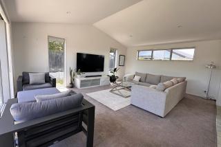 Easy Getaway - in a Great Location - Mount Maunganui - 2