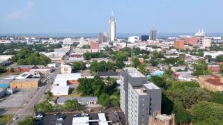 Scenic Serenity, dtown, gym, free parking - Mobile - 9