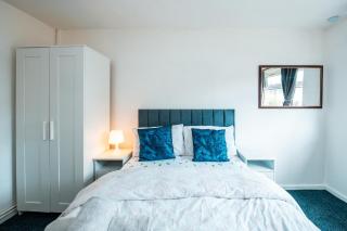 3-Bed City Retreat - Sleeps 8 Garden & Parking - 7