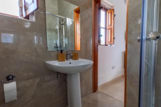 Sunset Haven at Ferdinand's Grove Farmhouse with Private Pool - Siġġiewi - 7