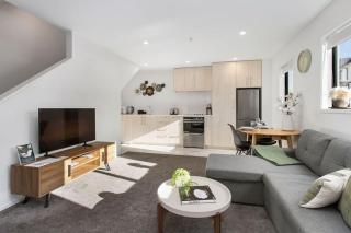 Brand New Opposite Hagley Park Close CBD Hospital - Fendalton - 0