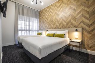 Nightcap at Sylvania Hotel - Campbellfield - 6
