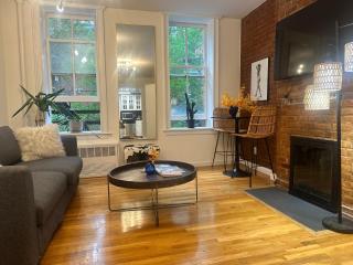 Beauty in the Heart of the Village - New York - 7