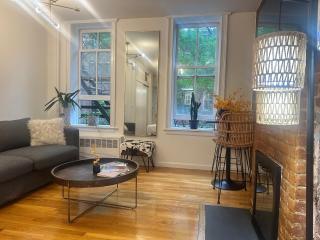 Beauty in the Heart of the Village - New York - 6