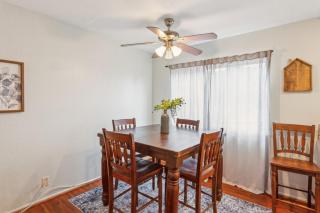 Parking,Pet,2bd,2b,WIFI,Smart TVs,Walk to Food,Fun - Long Beach - 6