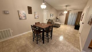L12 Private Room with Smart TV Near Everything - 4