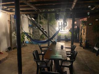 Hugo's Place - 9