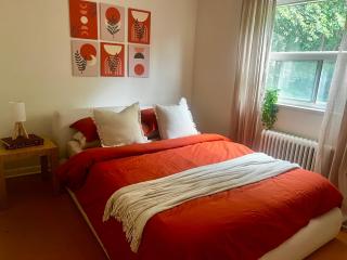 Cozy Upper Beaches Apartment - Toronto - 7