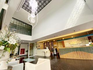 The Grand Lunara Hotel At Srinakarin - Bangna - 0