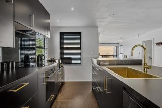 Alpine Luxe - Queenstown Holiday Home - 4