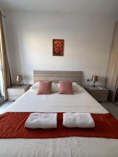Cozy and Bright Central Room, Shared Flat - 7