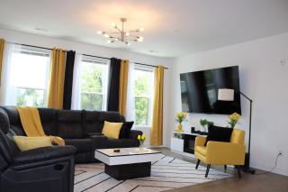 201 Luxe Refined Downtown Stay - Raleigh - 1