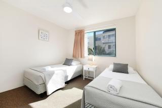 Lindomare Unit 11, 11 Orvieto Tce, Kings Beach - Caloundra - 5