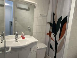 Appartement 3 Pièces Climatisé, Vue Mer, Centre-Ville Le Lavandou - FR-1-251-863 - Le Lavandou - 2