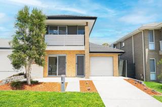 Sydney Cobbitty 4bed house,close Oran Park - 0
