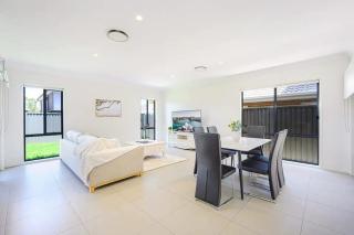 Sydney Cobbitty 4bed house,close Oran Park - 6