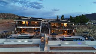 New Desert Vista Retreat 12 Bedroom all Suites - Moab - 0