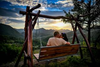 Transilvania Undiscovered - The Hobbit House - - 1