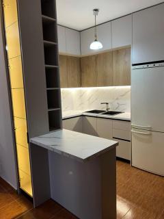 Theos Apartment Beachside Escape - Durrës - 0