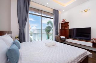 Nancy Tran Grand Strip Villa 12 - 7