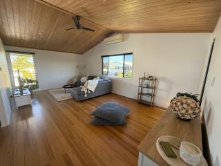 Beach house at Bangalee - - 1