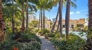 Chevron Renaissance Two Bedroom Ocean Views - CoastHM - Gold Coast - 6