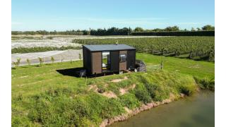 Riesling Cabin by Tiny Away - Burnham - 9