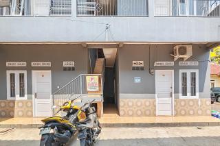 RedDoorz near RS Dr Hafiz Cianjur - Cianjur - 1