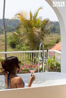 StayVista at Villa Selene - Dolly J Homes with Pool - Sangolda - 3