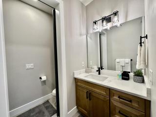 New Exclusive Retreats Desert Vista Heated Pool - 3
