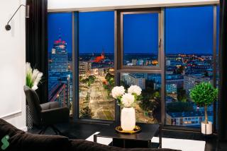 HANZA Black & White 17th floor SPA & Pool Free Parking by Stayly - 5
