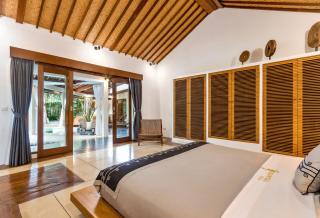 Villa Shantika by Villa Finder - Seminyak - 9