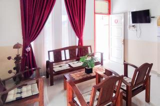Urbanview Hotel Falah Residence Syariah By RedDoorz - 3