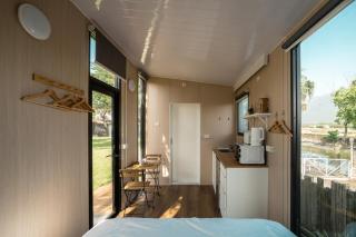 East Village Inn1 by Tiny Away - - 6