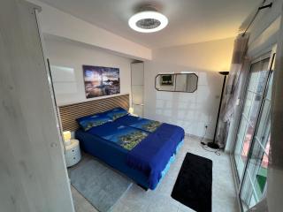 Apartments Zrinka - Okrug Gornji - 1