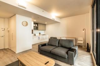 Private Apartment The Laneway Central CBD Hideaway on Little Collins - Melbourne - 7