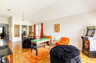 Spacious Home for Large Groups - PS5, Arcade, Gameroom - Arlington - 0