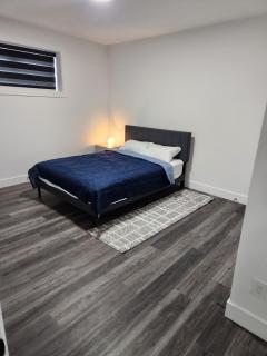 Home Away from Home 2 bedrooms - Edmonton - 3
